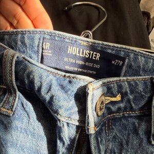 Hollister Women’s Relaxed Vintage Blue Jeans